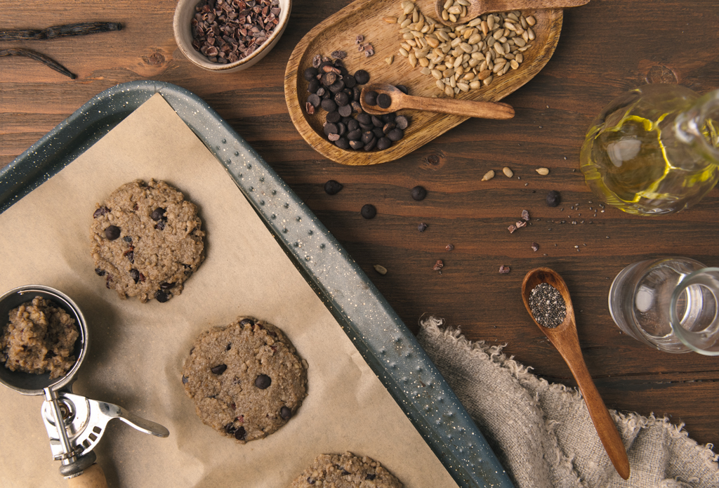 keto chocolate chip cookies
